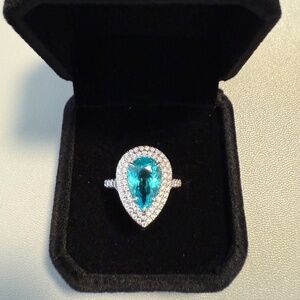 Tiffany & CO Platinum 3.80cts Paraiba Tourmaline High Jewelry  Ring